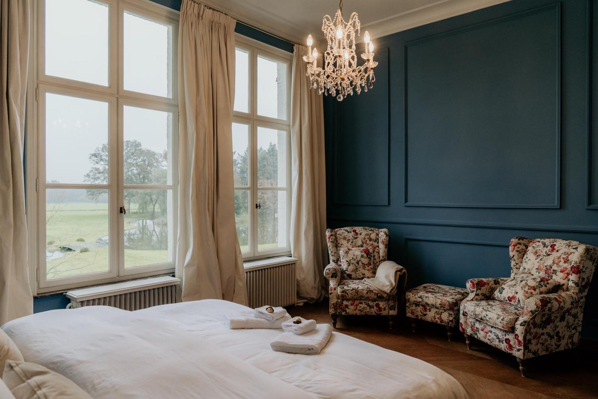 B&B Kasteel Den Tip Arendonk Екстериор снимка